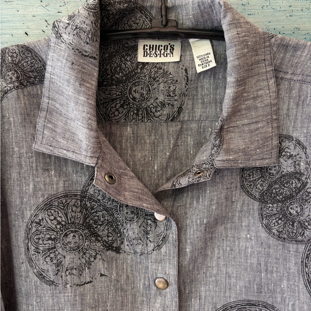 Classy & Chic Gray, Black, & Silver 100% Linen Jacket by Chico’s Design - Picture 2 of 11